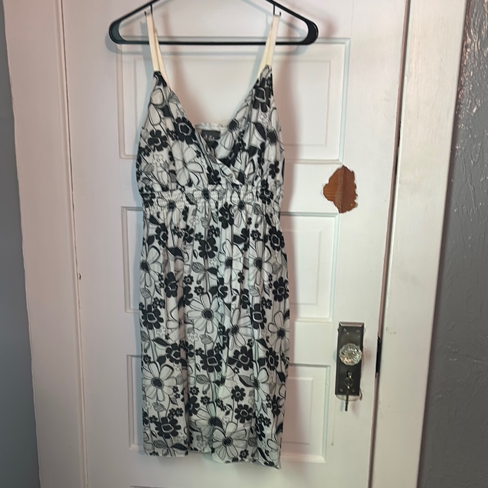 Dots Monochrome Floral Midi Dress